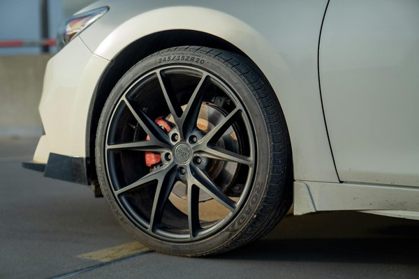 Les meilleures voitures compactes adaptées aux seniors : Guide ultime pour 2023